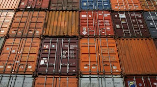 Industryweek 35148 Link 102617 Shipping Containers Trade Spencerplatt2