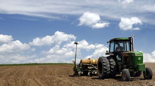 Industryweek 35826 John Deere Corn Farming Tractor Agriculture Mark Hirsch Stringer Gettyimages 0