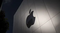 apple-logo-moody-dark-palette.jpg