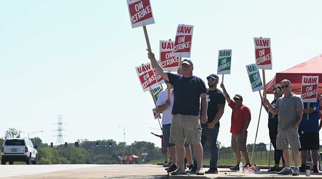 Industryweek 35977 Uaw Workers Striking Michael B Thomas Stringer Getty Images News