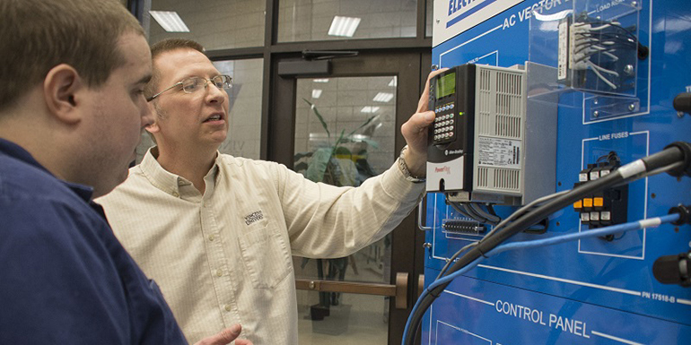 Students Using App to Find Manufacturing Jobs