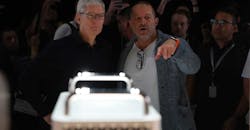 apple-ceo-tim-cook-jony-ive-mac-pro-2019-Justin-Sullivan-Getty-Images.jpg apple-ceo-tim-cook-jony-ive-mac-pro-2019-Justin-Sullivan-Getty-Images.jpg