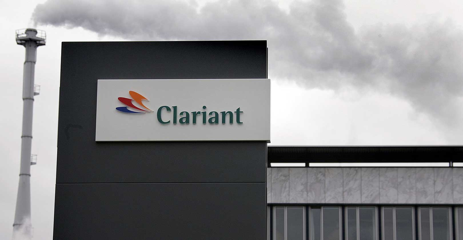 clariant-sign-logo-HQ-FABRICE-COFFRINI-staff-getty-images.jpg
