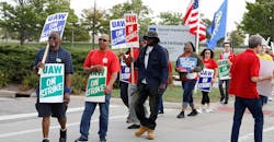 UAW-still-striking-GM-detroit-hamtramck-Bill-Pugliano-Getty-Images.jpg UAW-still-striking-GM-detroit-hamtramck-Bill-Pugliano-Getty-Images.jpg