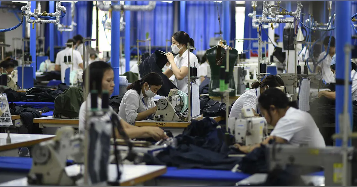 Moving Factories Out of China Is a Very Slow Process, IIF Says