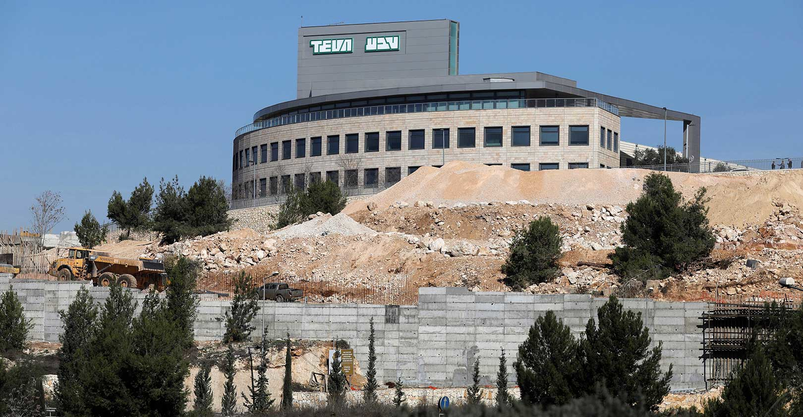 teva-pharmaceuticals-jerusalem-plant-MENAHEM-KAHANA-AFP-GETTY.jpg