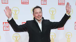 musk-attends-goldenes-lenkrad-award-Brian-Dowling-Getty-Images.jpg
