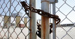closed-padlocked-factory-GM-Lansing,-MI-2007-Bill-Pugliano,-Getty-Images.jpg closed-padlocked-factory-GM-Lansing,-MI-2007-Bill-Pugliano,-Getty-Images.jpg