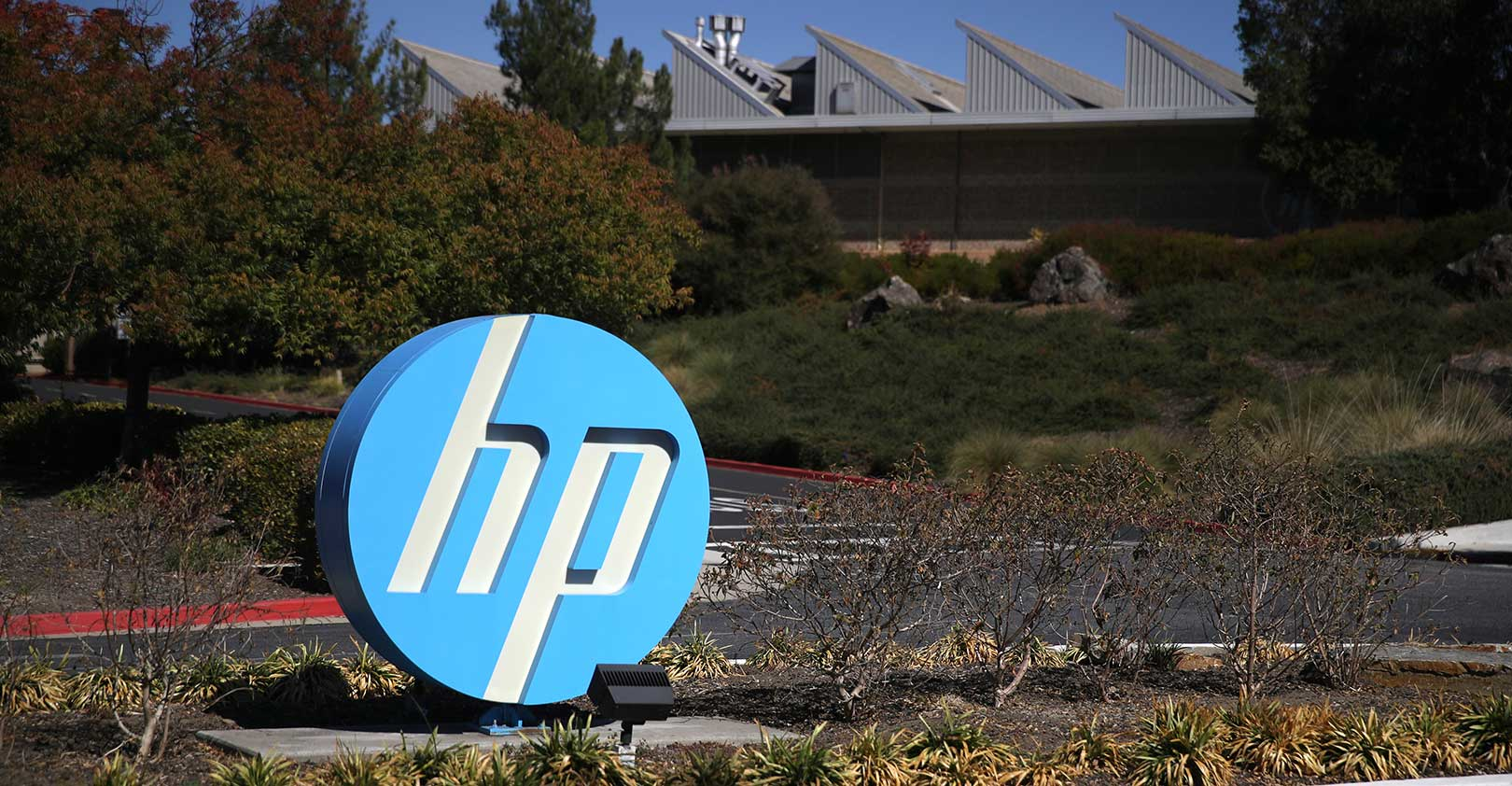Hewlett-Packard-logo-Palo-Alto-California-Justin-Sullivan-Getty-Images.jpg