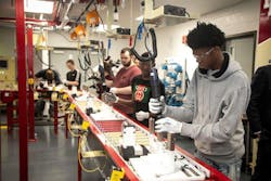 GE Appliance Manufacturing Demonstration Line is Open to Students GE Appliance Manufacturing Demonstration Line is Open to Students