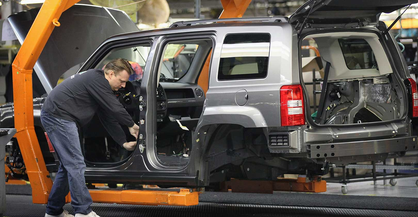 fiat-worker-in-belvidere-plant-Scott-Olson-getty.jpg
