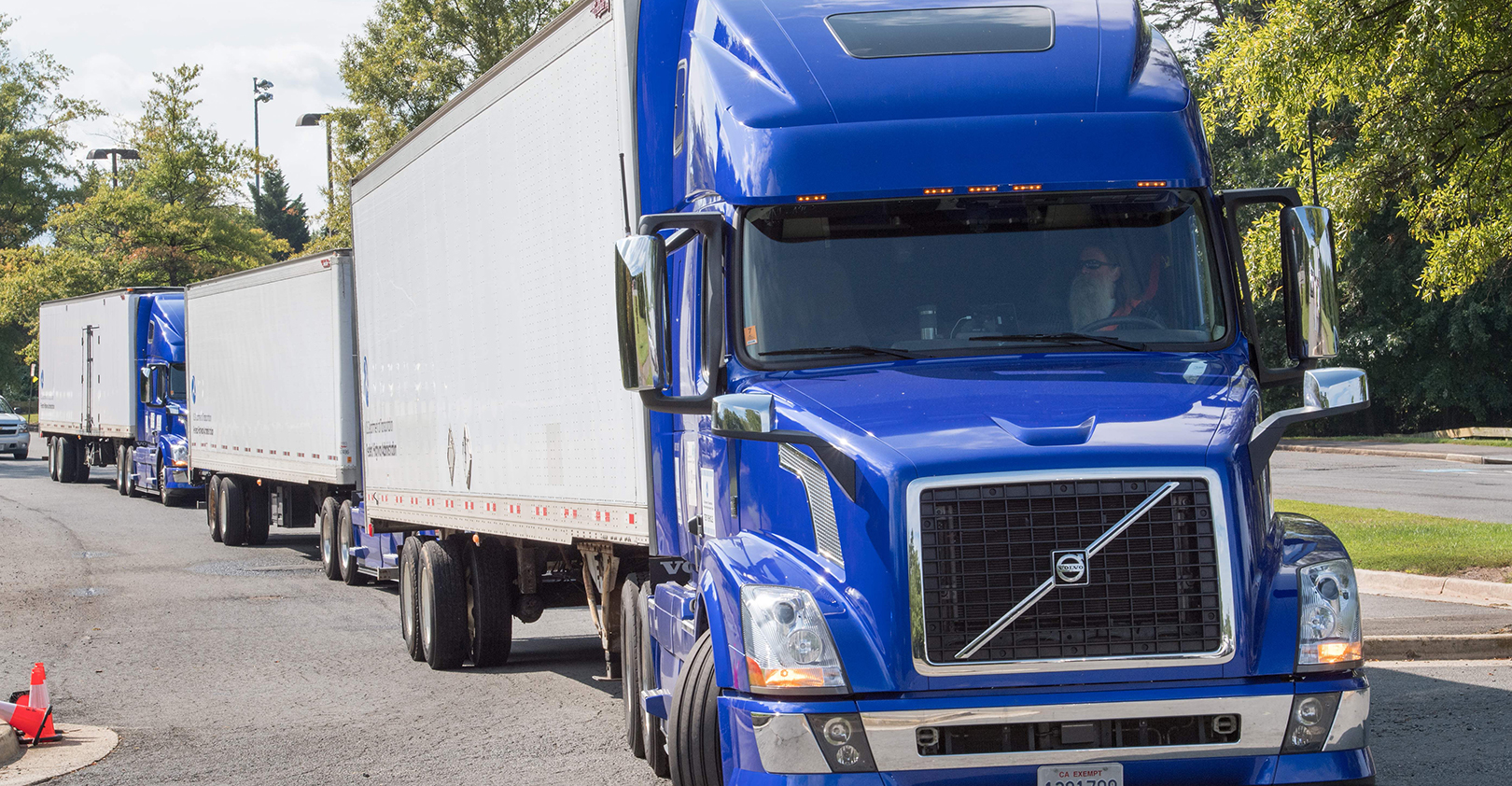 Volvo Semi Trucks Blue Paul J Richards Afp Via Getty Images 5e3db6969cfdf