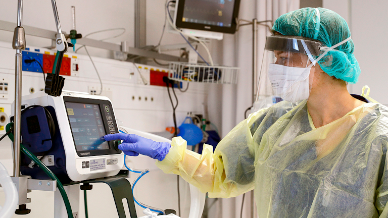 Ventilator Control Panel Hospital Dr Karina Glick Jack Guez Afp Getty