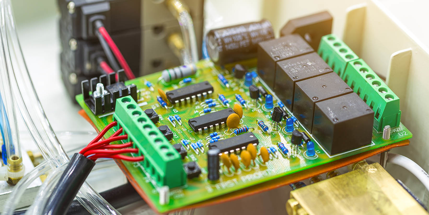 Semiconductors 5e8c9f7a0164c