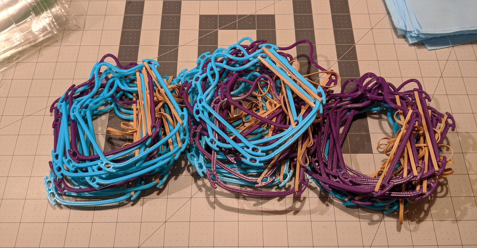 Frames With Rubber Bands 5ece8dd508db1