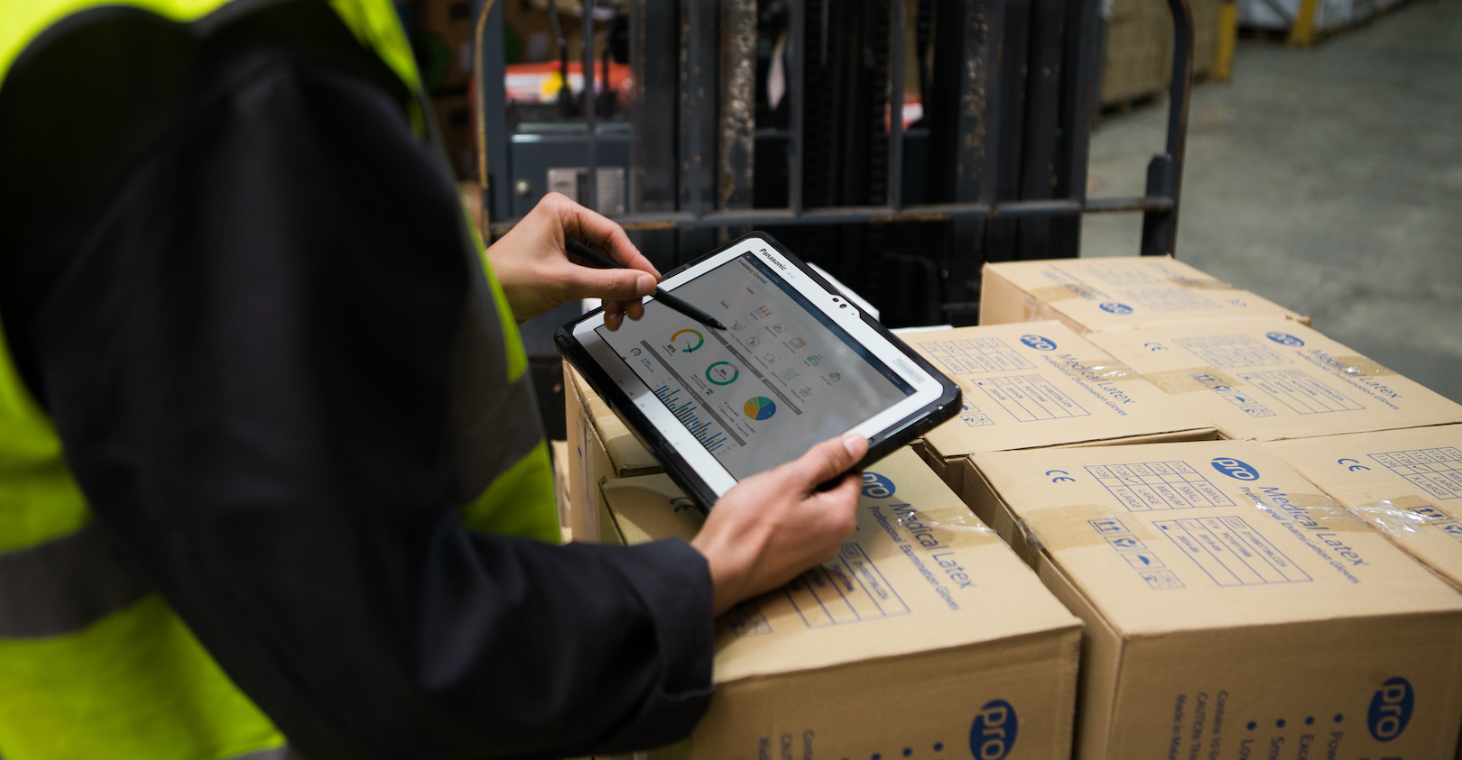 Logistics A83 Y9482 2 5ef33c4ee4de1