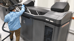 Engineers at Jabil’s Singapore facility, using AR for training on 3D-printer operations, have reduced training time from four weeks to two. Engineers at Jabil’s Singapore facility, using AR for training on 3D-printer operations, have reduced training time from four weeks to two.