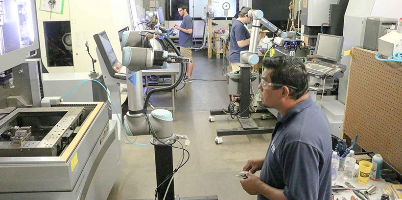 Full Operation With 5 Cobots Ur5 At All Axis Human Robot Collaboration 1200px 5efa1f6479e52