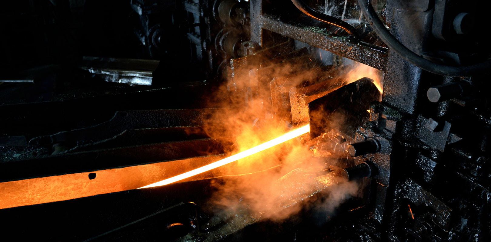 Hot Steel On Conveyor Id 39145307 Softdreams Dreamstime 5ef0d6c88a660