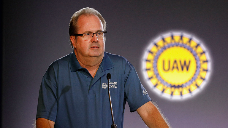 Industryweek 35821 Gary Jones Uaw Bill Pugliano Stringer Getty Images 5ed8666e52dcb