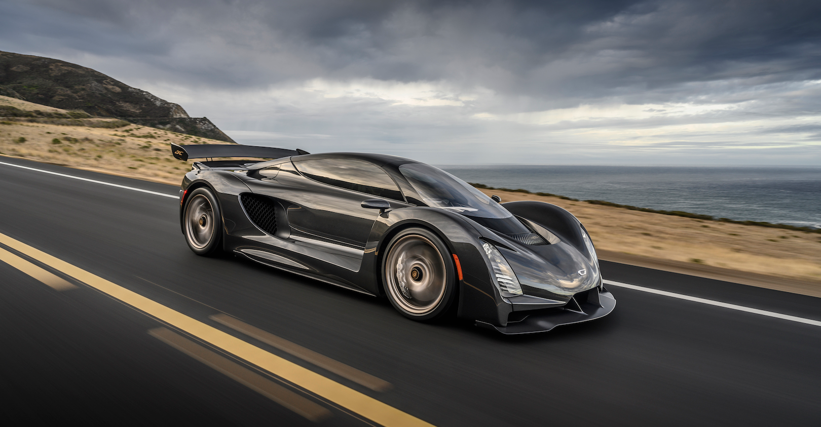 2 Czinger 21 C On Pacific Coast Highway 5f2c43e27e964