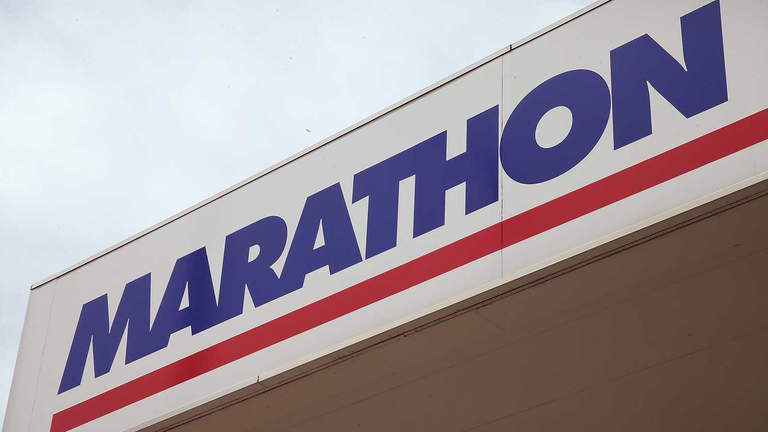 Industryweek 36384 Marathon Gas Station Building Sign Scott Olson Staff Getty 5f280f569706a