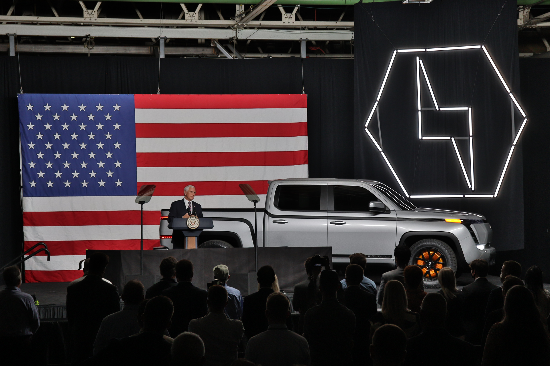 Endurance Unveiling Pence Promo 5f984a9007512