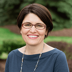 Headshot Fatma Kocer Headshot Fatma Kocer