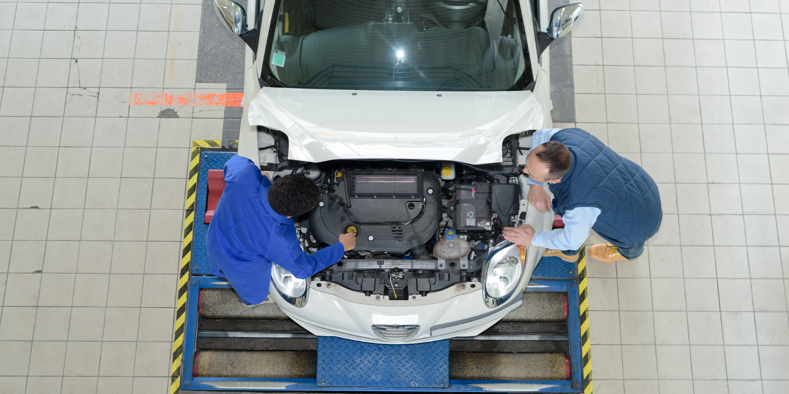 Overhead View Vehicle Car Production Line Shop Floor Auremar Dreamstime 605e076f49f21