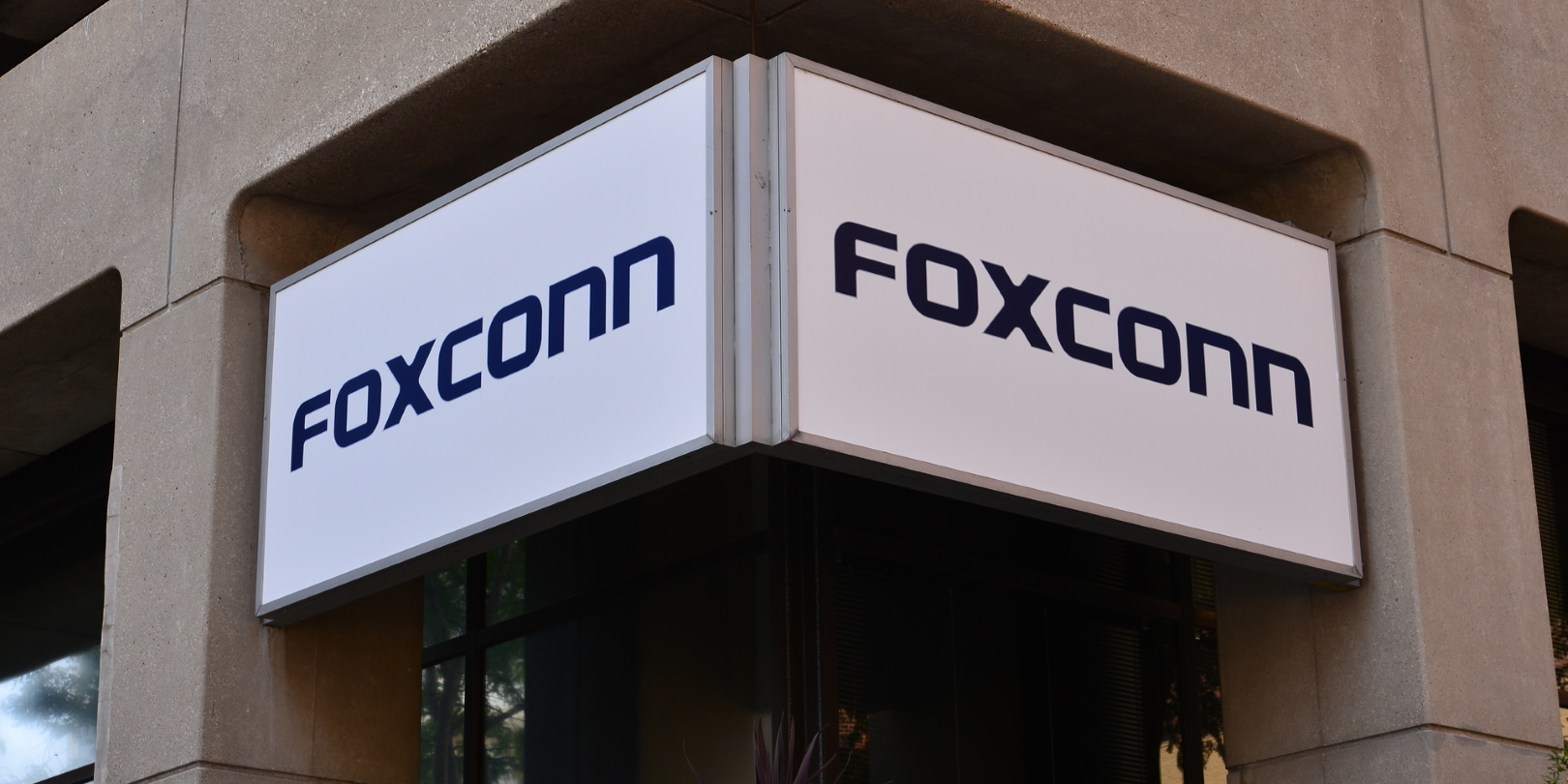 Foxconn Downtown Milwaukee Wisconsin Wisconsin Ave Tony Savino Dreamstime 60804fd659d0b
