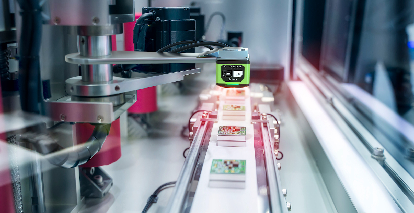 Warehouse Photography Application Fs40 Scanning Conveyor Dpm 60a2f663574ed