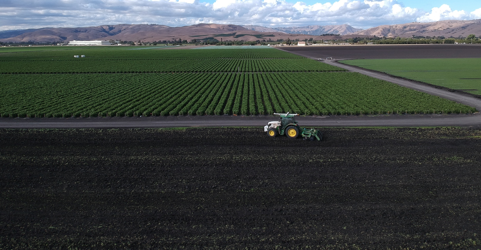 Picture 2 Tractor 61140cd77fa8b