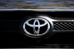 Toyota Logo 595 G 61376121255e1 Toyota Logo 595 G 61376121255e1