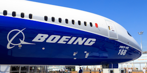 Boeing 787 Dreamliner Big Plane Aerospace Aviation Airplane © Richair Dreamstime