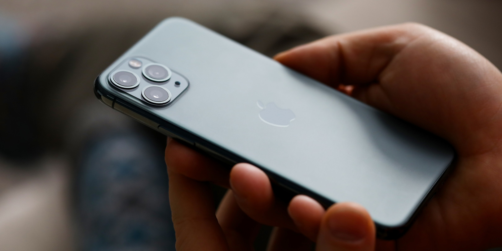 Iphone 13 Apple Iphone Telecommunications Smartphone Phone Cell Phone Electronics Kuprevich Dreamstime 616671858d340