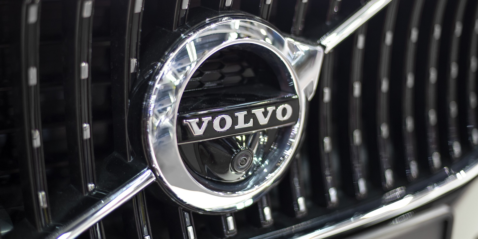 Volvo Logo On Car Grill Boggy Dreamstime 615b19e0222da