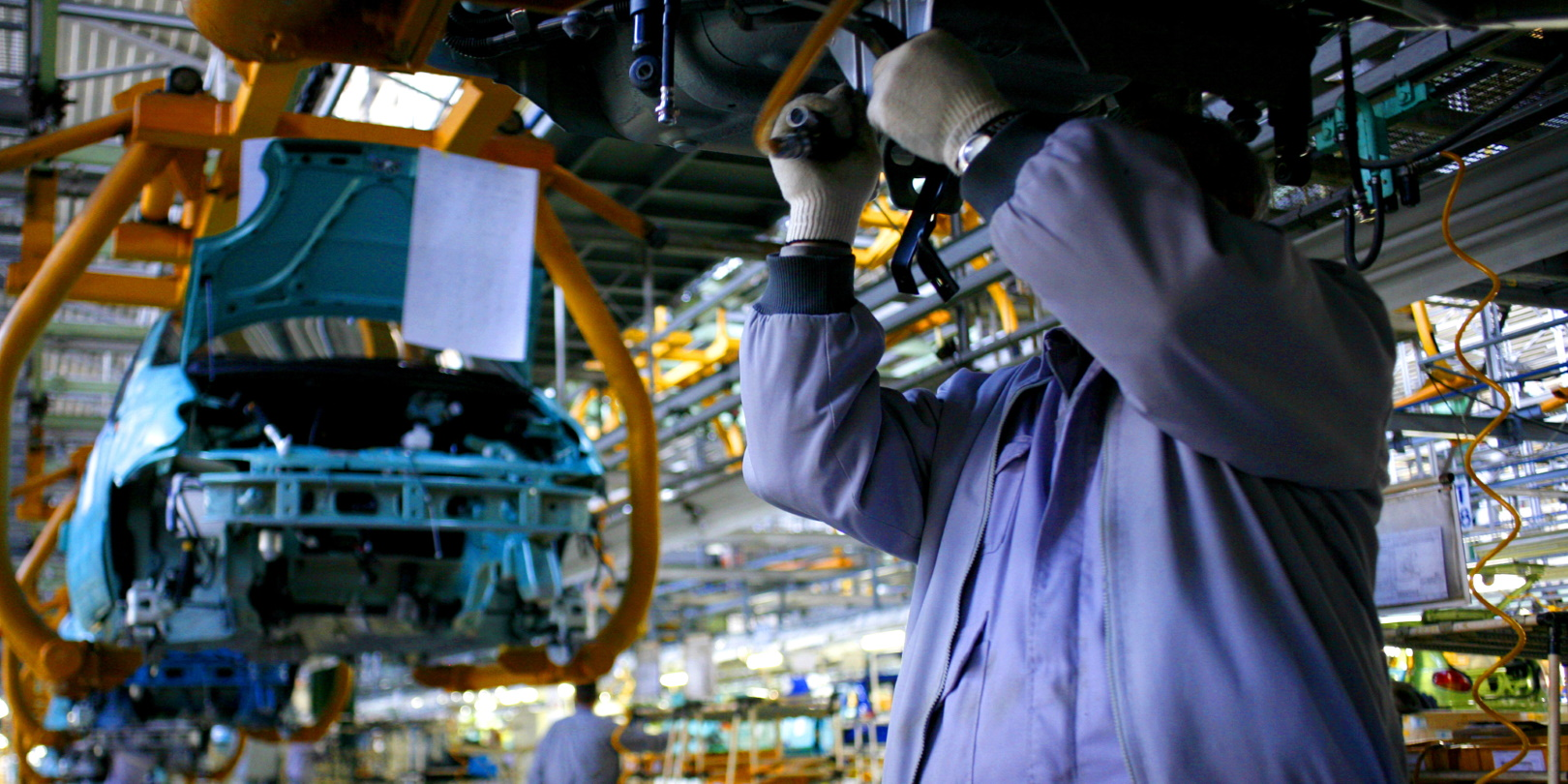 Auto Automobile Assembly Line Car Worker Employee Vehicle Factory Tudor Vintiloiu Dreamstime 621e576b68092