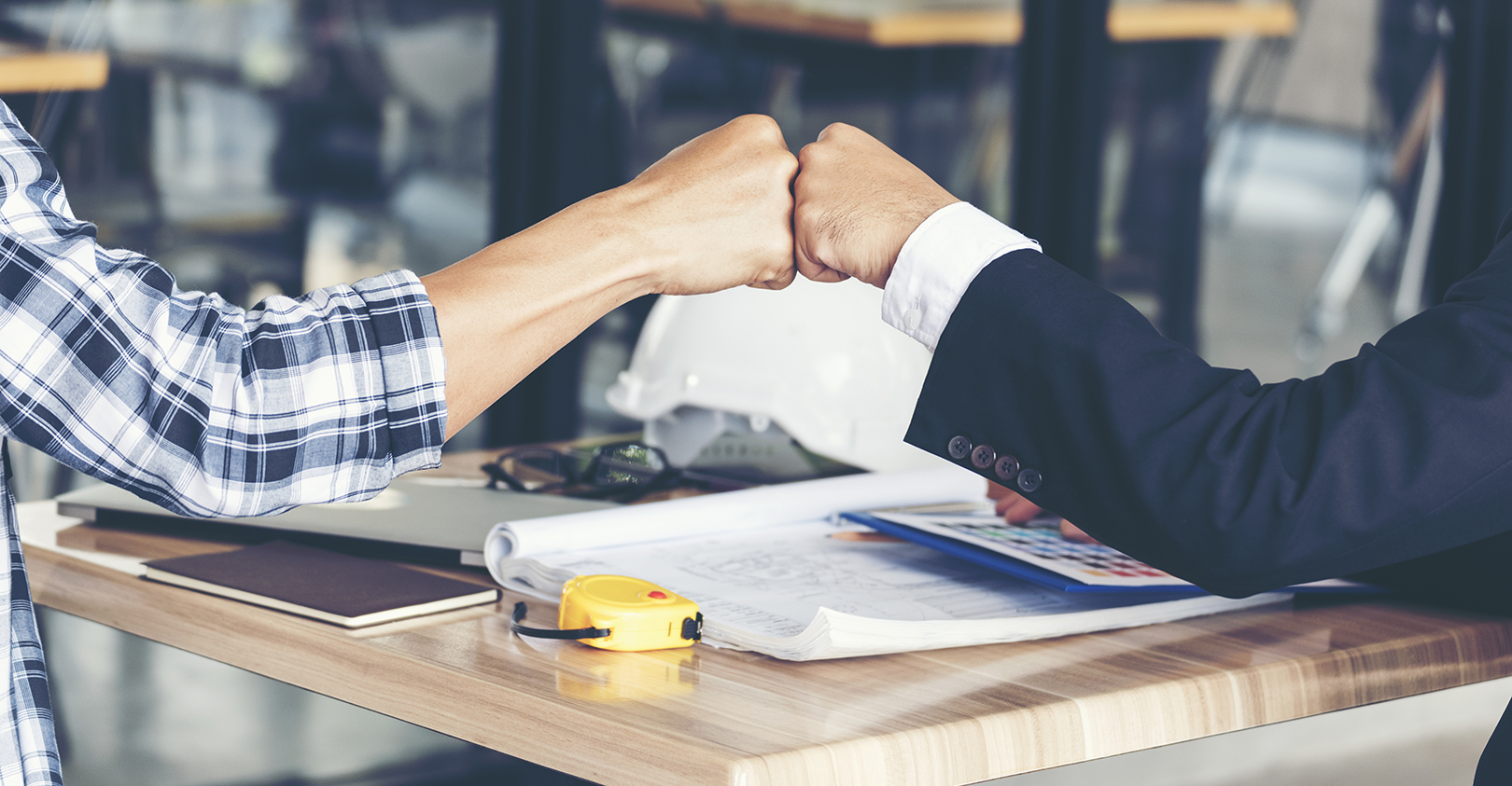 Fist Bump 622680114a6d2