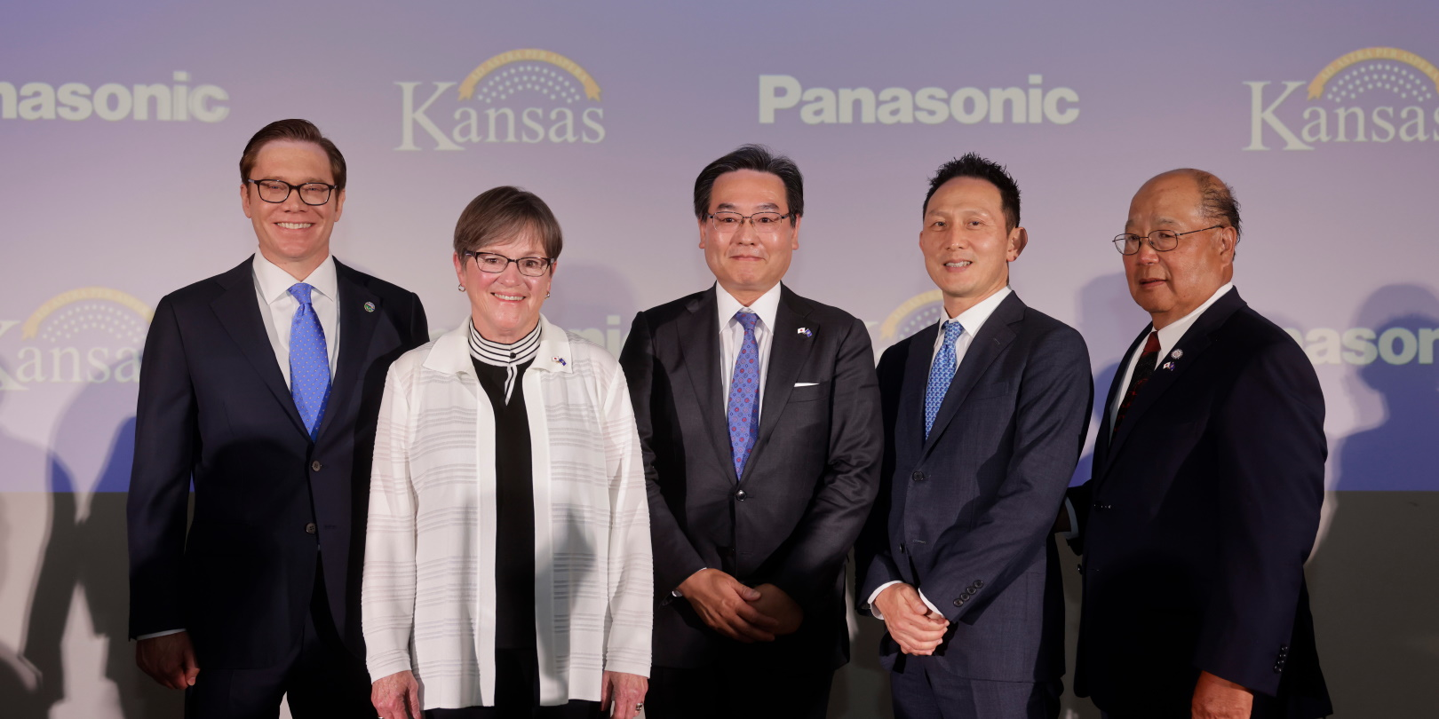 Announcement Photo 5 62d03d418b827