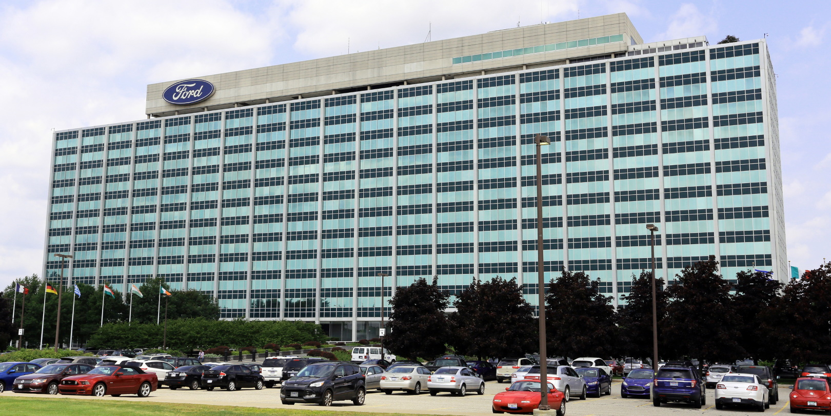 Ford Corporate Headquarters Wellesenterprises Dreamstime 630456cc1a931