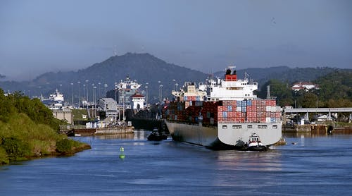 Panama Canal Ship L 9478390