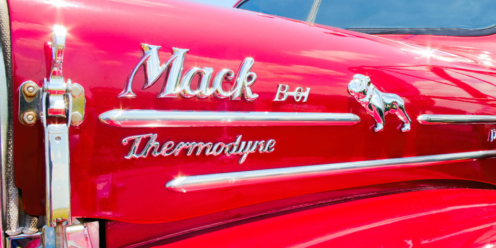 Mack Trucks Shiny Red Semi Rudy Umans Dreamstime 652421b2df480