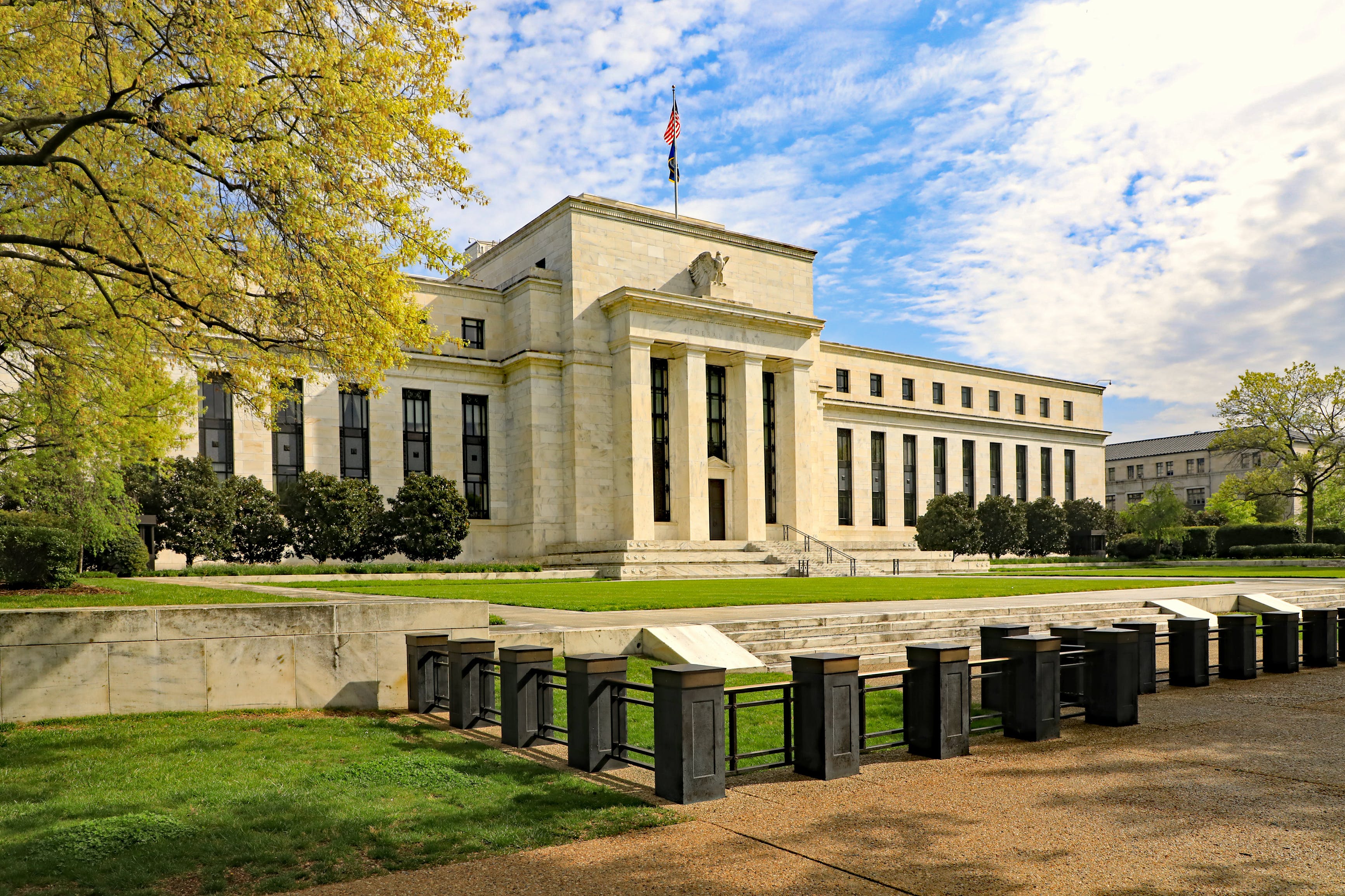 US Fed Holds Key Rate Steady And Signals Three Cuts Likely In 2024 ...