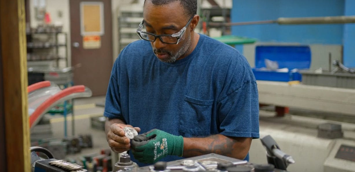 65e1e825f403a9001edb5d01 Unturingsteelgrab