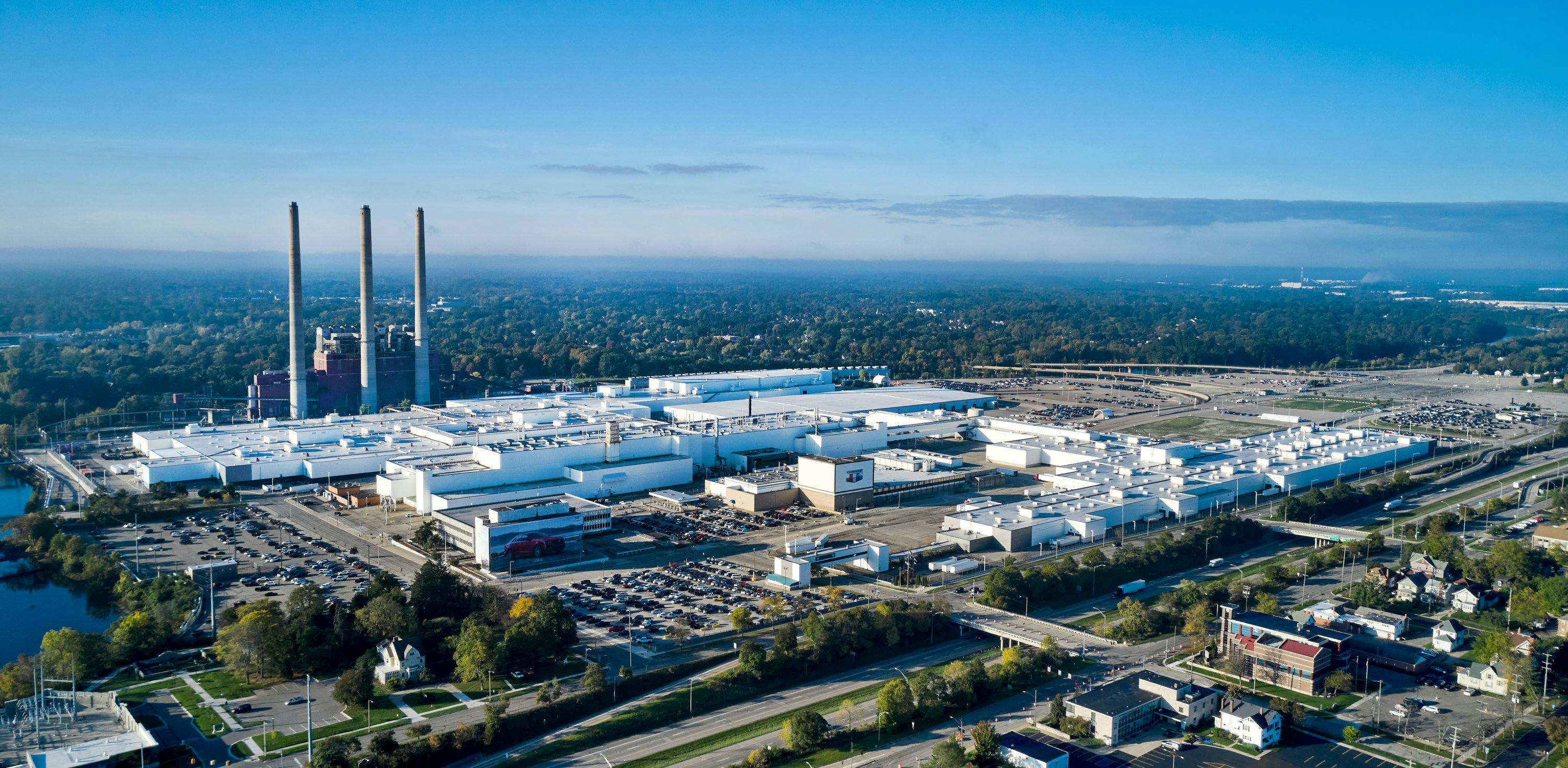 GM's Lansing Grand River plant in Michigan will get a $500 million overhaul to make electric vehicles.