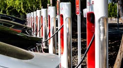 chargingstationdreamstime_xxl_146962233 chargingstationdreamstime_xxl_146962233