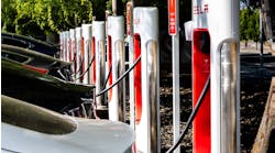 chargingstationdreamstime_xxl_146962233 chargingstationdreamstime_xxl_146962233