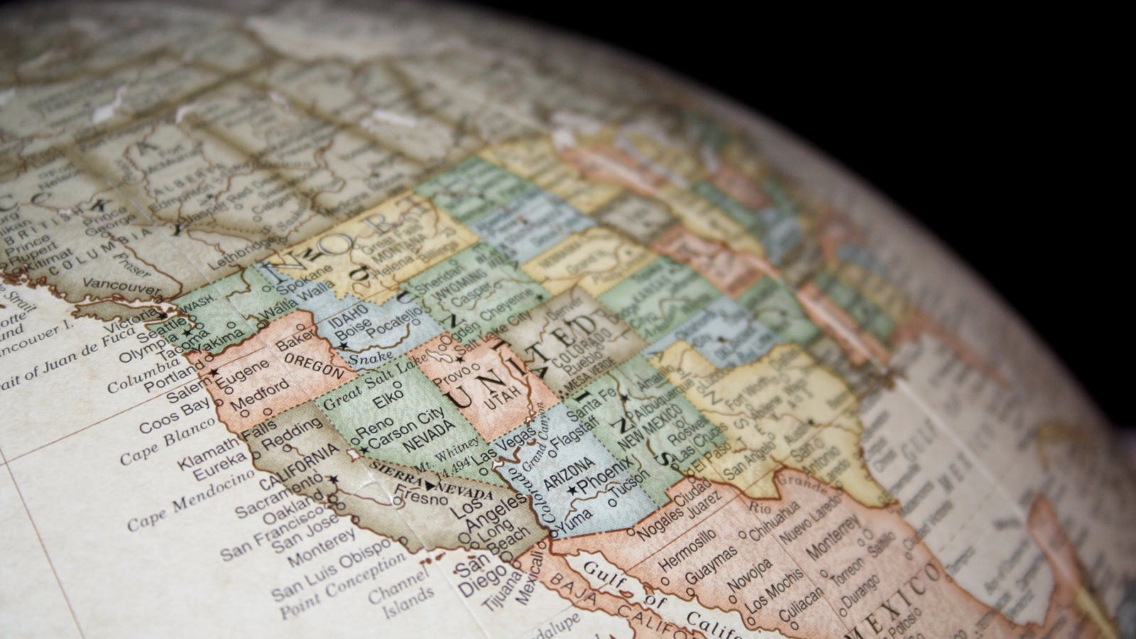 part of a globe showing mostly the United States but also some of Canada and Mexico.