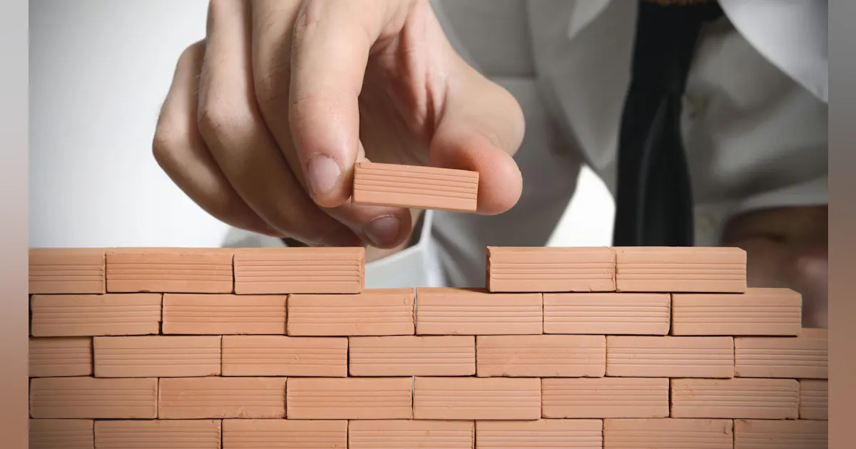 Chuyển đổi tổ chức bền vững: Vai trò trung tâm của lãnh đạo trong xây dựng hệ thống hiệu suất mới