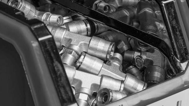 6a580d6d0ddcaa4e8564ef3b Fast Fasteners 1